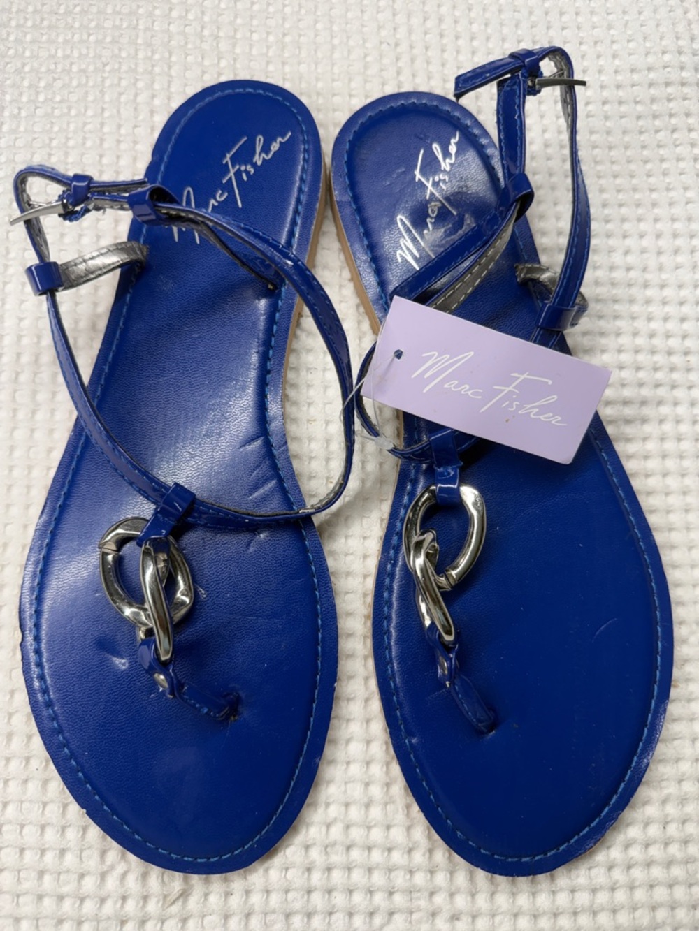 Marc Fisher Cobalt Blue Leather Thong Sandals with Silver Chain - size 10